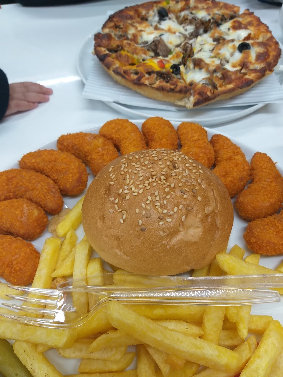 Gate Pizza Restaurant Photos 2